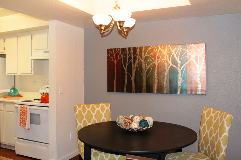 Take a tour today and see Interior image 1 for yourself at the Sunset Pointe Apartments